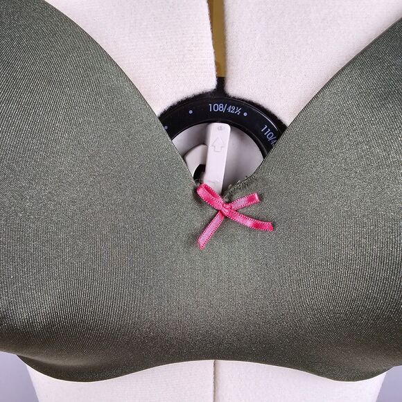 Cacique Bra Women's 40F Underwired Back Closure Padded Full Coverage Sage Green - Picture 2 of 8